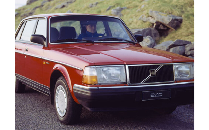 ボルボ 240 セダン(1990年10月モデル) の新車情報・カタログ - carview