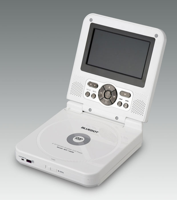 ブルードット、実売2万円のポータブルDVDプレーヤー
