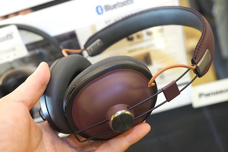 レトロなデザイン、音質進化のパナソニック新HTX。JBL初の完全