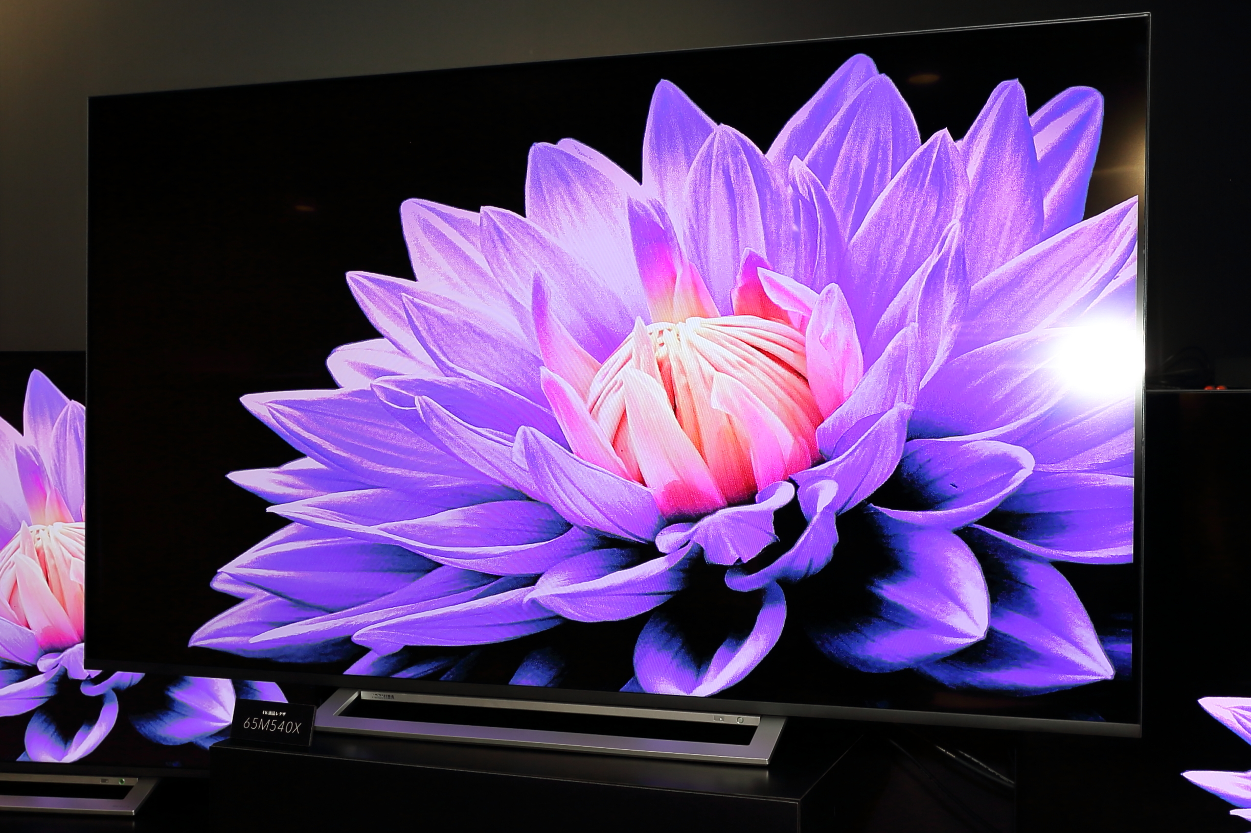 Netflix/Amazon Primeも高画質になる4K液晶レグザ「M540X」。約9万円