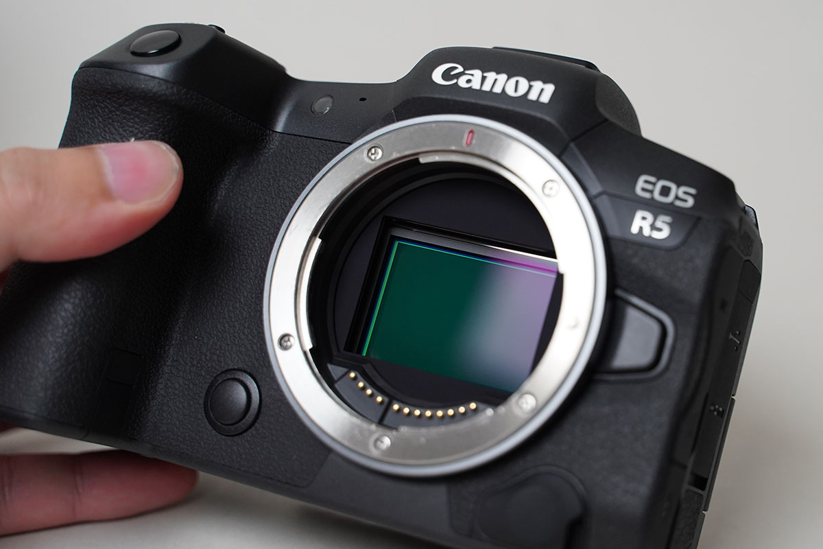 小寺信良の週刊 Electric Zooma!】8K対応ミラーレス一番乗り、キヤノン