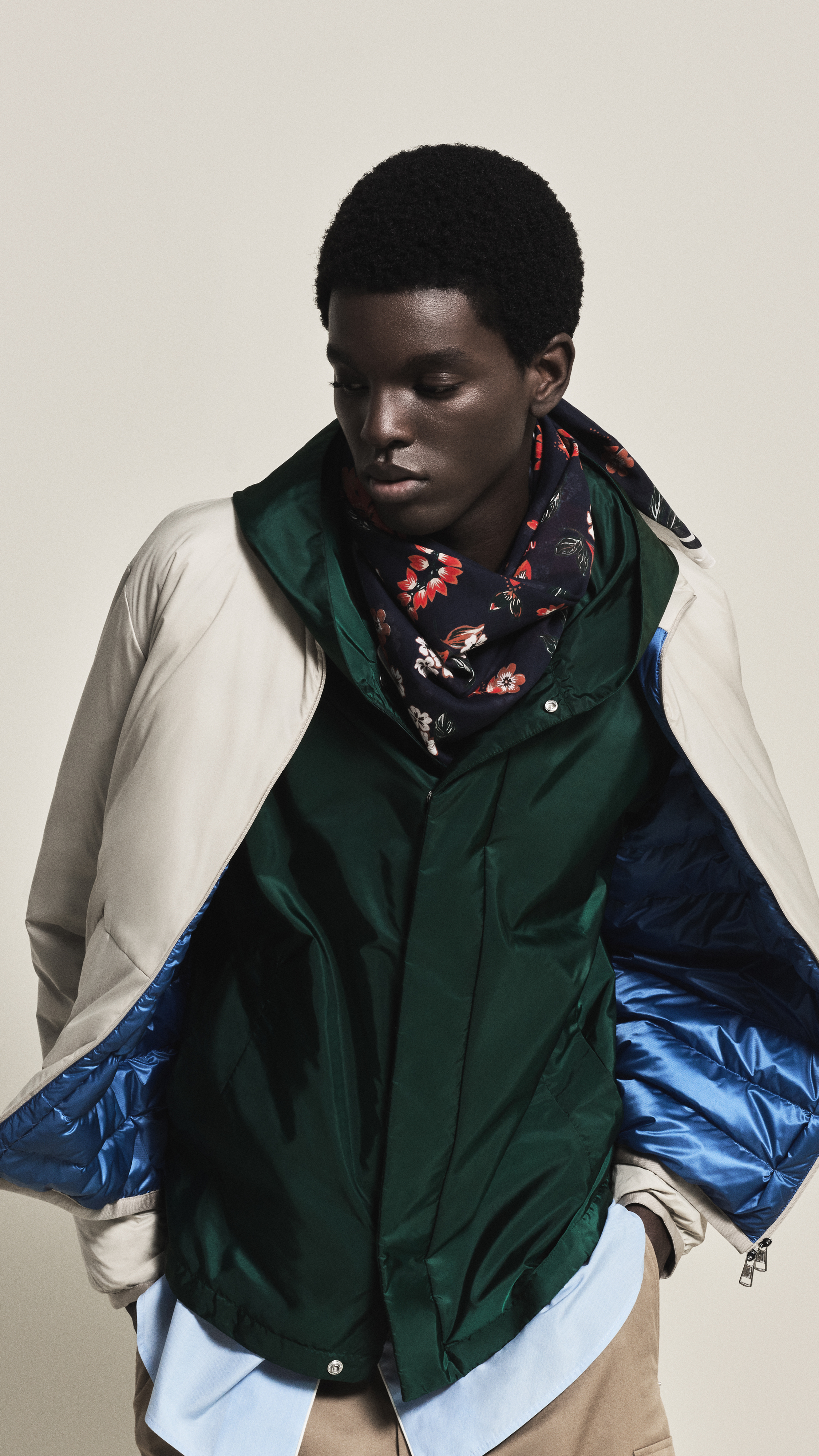 モンクレール日本オンラインショップ—衣料品とダウンジャケット