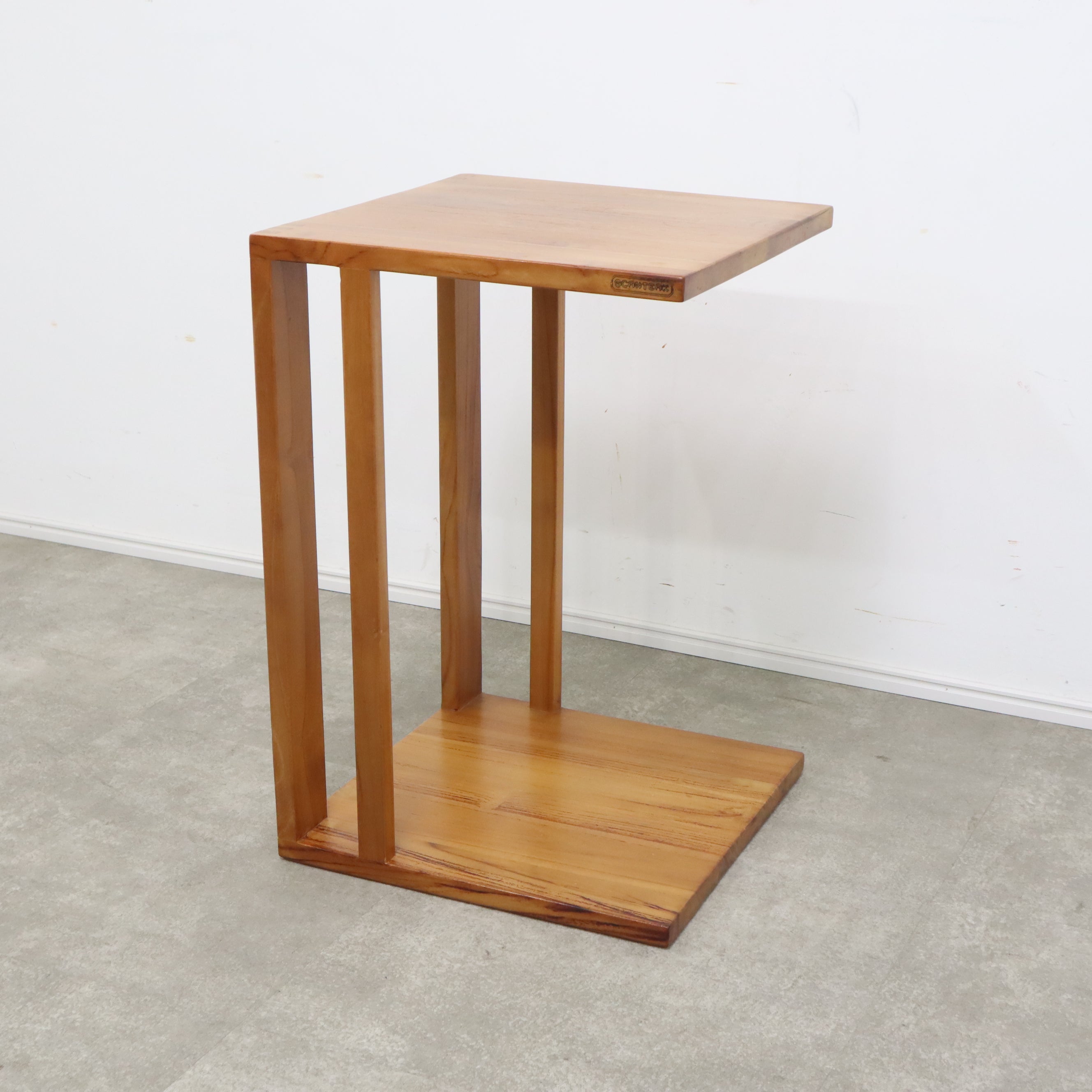 SCANTEAKチーク材 サイドテーブル ナイトテーブル – バナルオンライン
