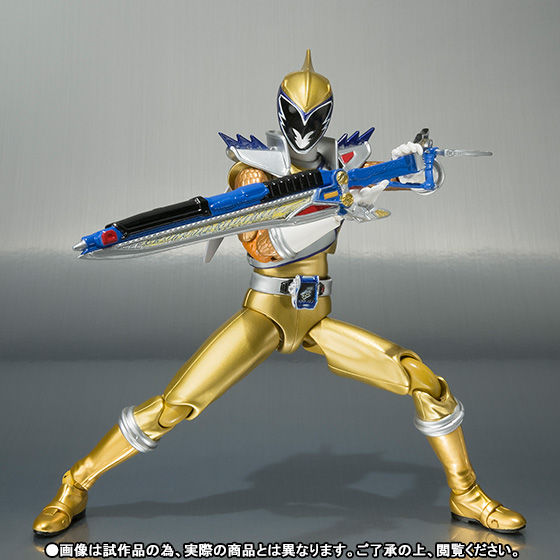 新品未開封キョウリュウジャーフィギュアーツ