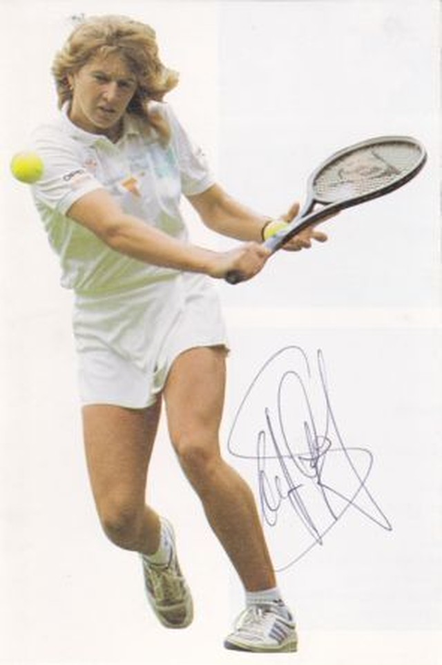 マルチナ・ヒンギス直筆サイン入り2Lサイズ写真…スイスプロテニスプレー