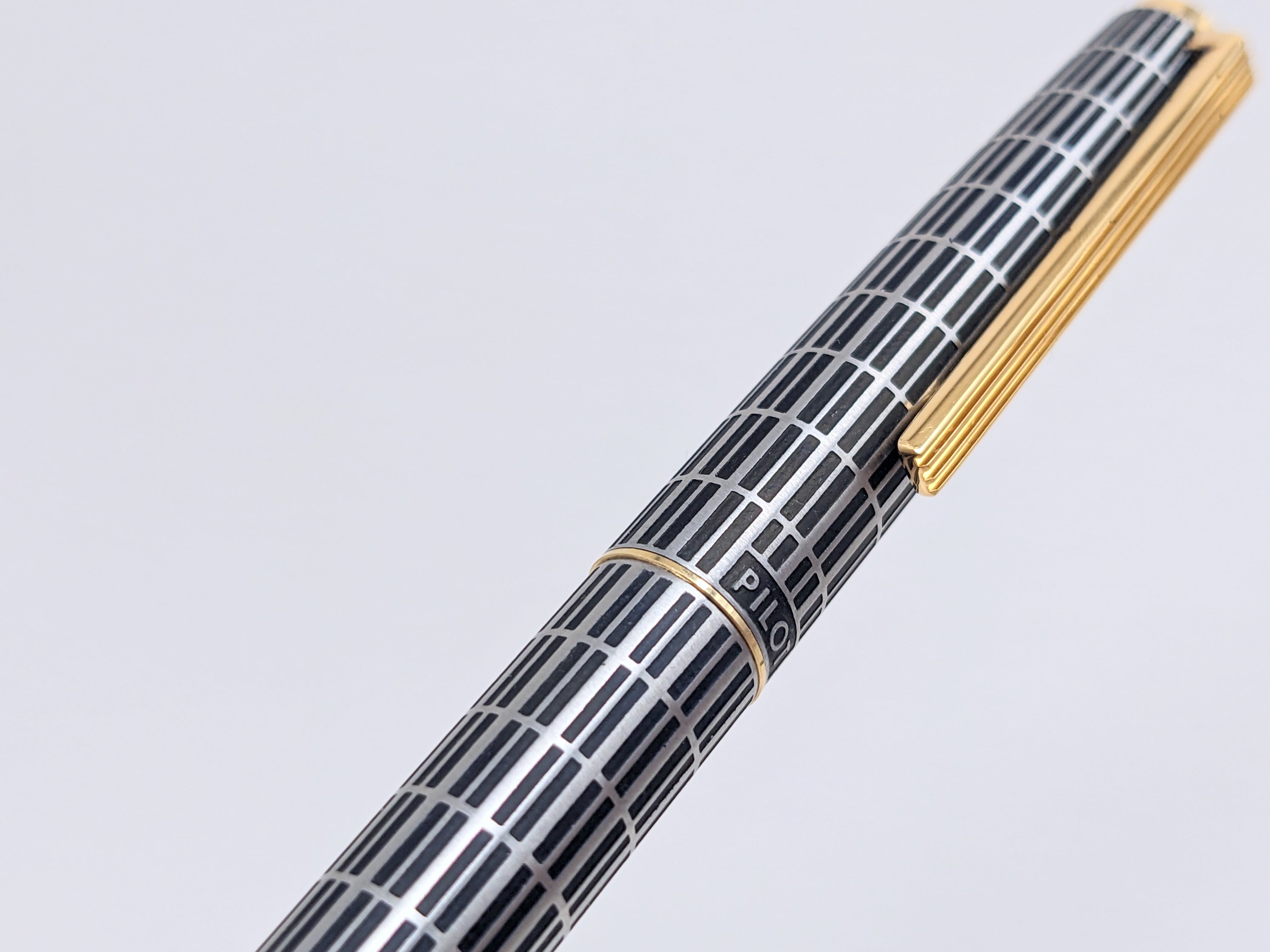 1976 パイロット PILOT （細字） 18K 02822 | 川口明弘の調整万年筆