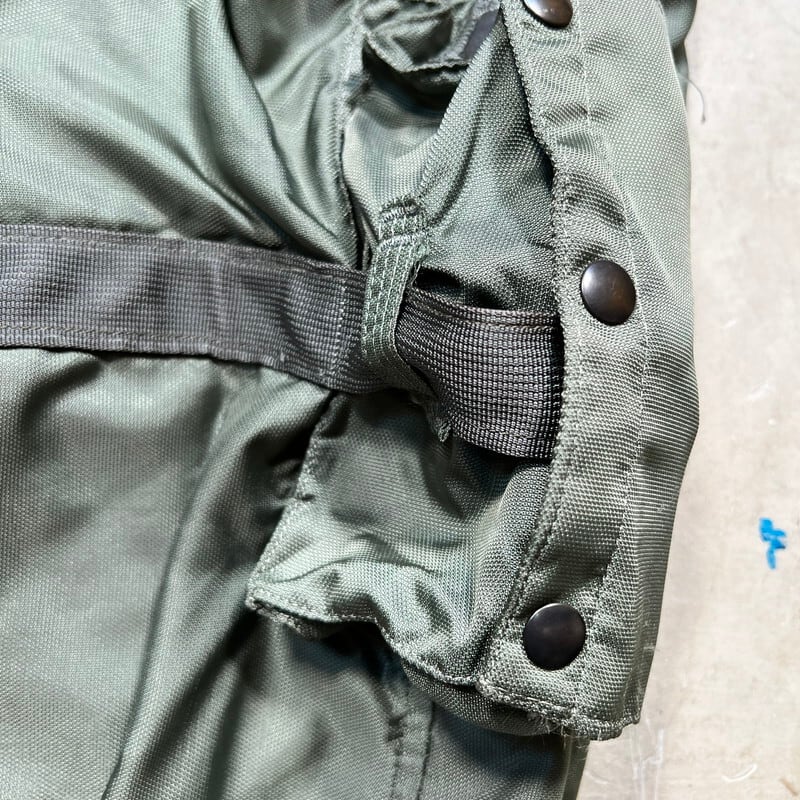 米陸軍航空隊E-1ラジオベストLサイズセージグリーンからー復刻未使用品