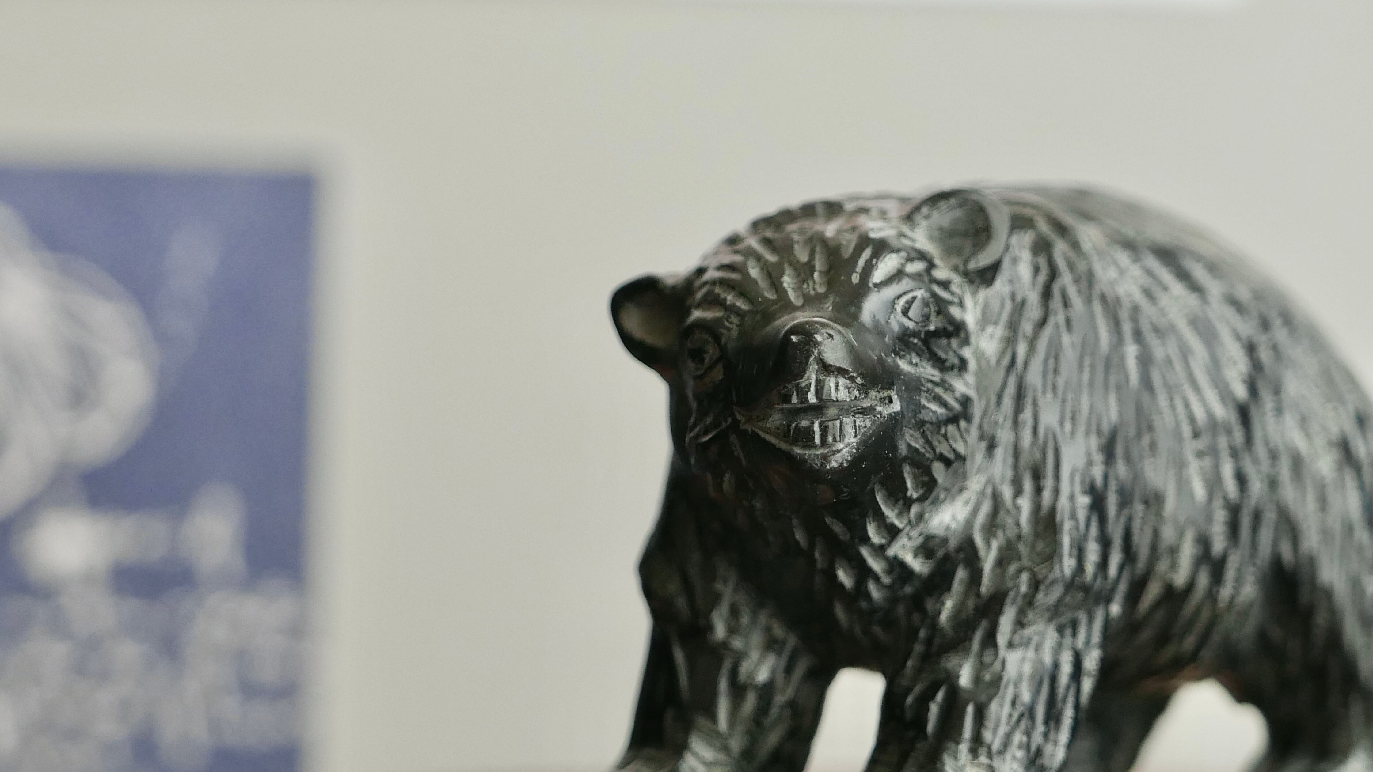 old japan 石彫りのくま 