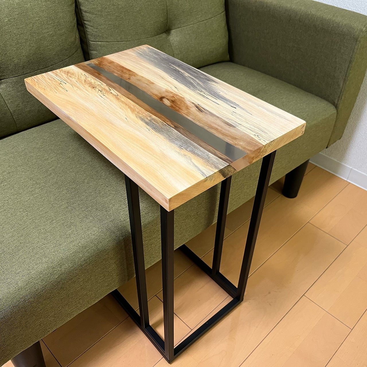 栃のレジンテーブル 42.5cm【木材：栃】【レジン：クリア】 | Pay ID