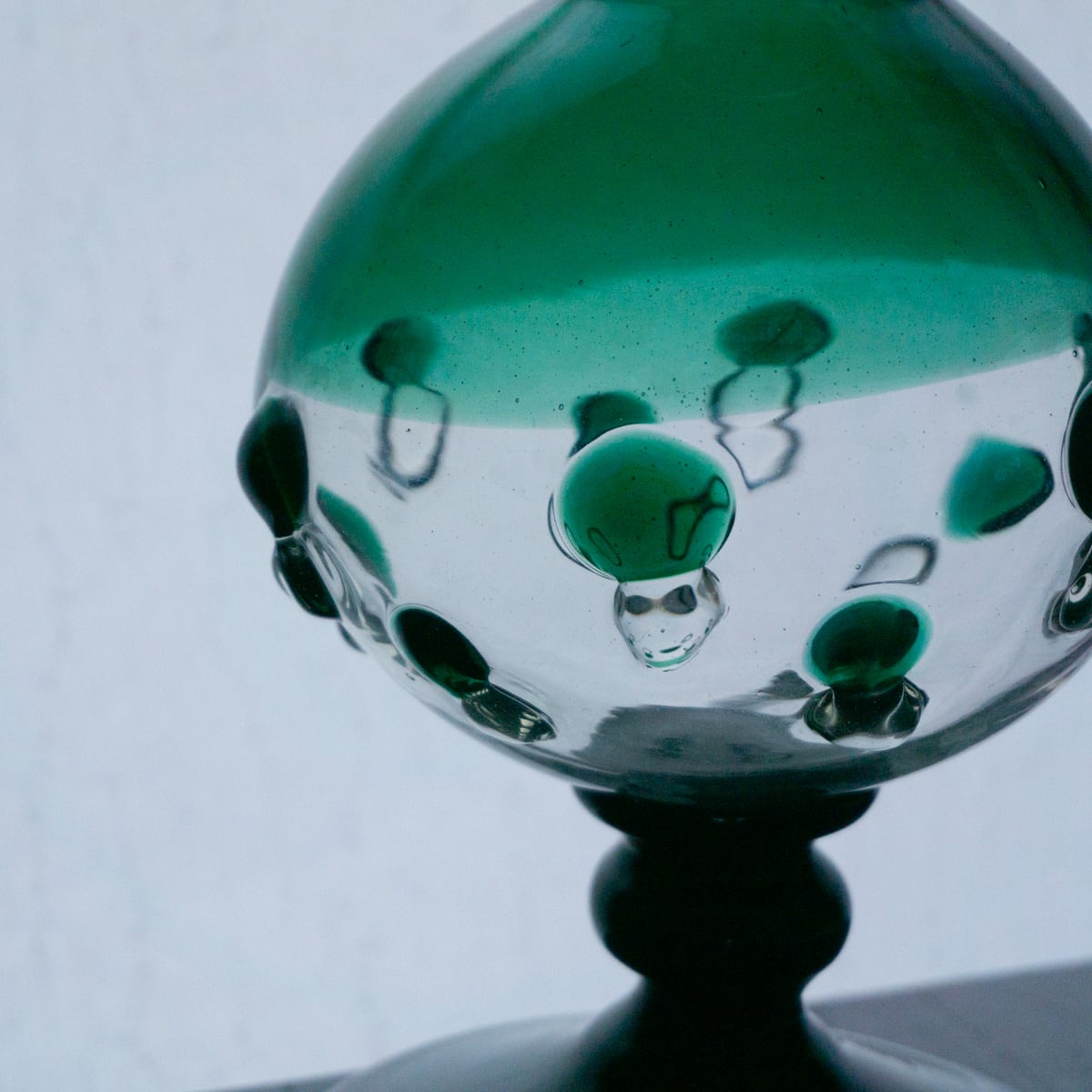 三宅義一作 吹きガラス緑大鉢 ボウル 緑色と茶色のグラデーション 三宅義一