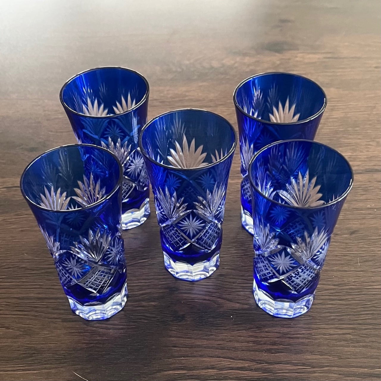 カットグラス5個セット ストア ボヘミアンガラスのカットガラス装飾