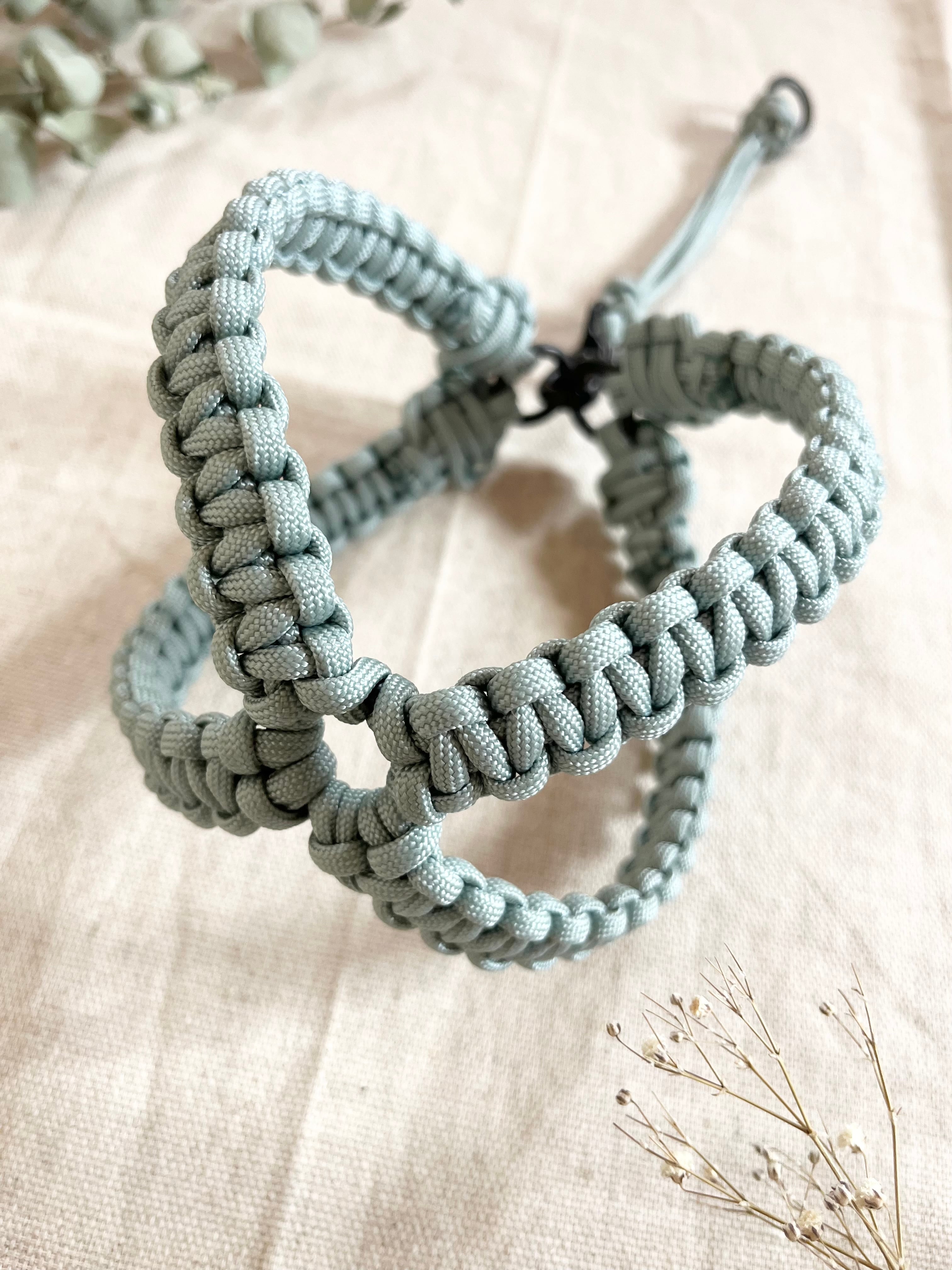 オーダーメイド✳︎サイズ〜45cm✳︎装着かんたん✳︎パラコード