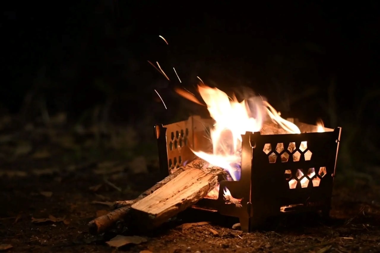 SomAbito ソマビト 焚き火サイドスタンド SomAbito 焚き火