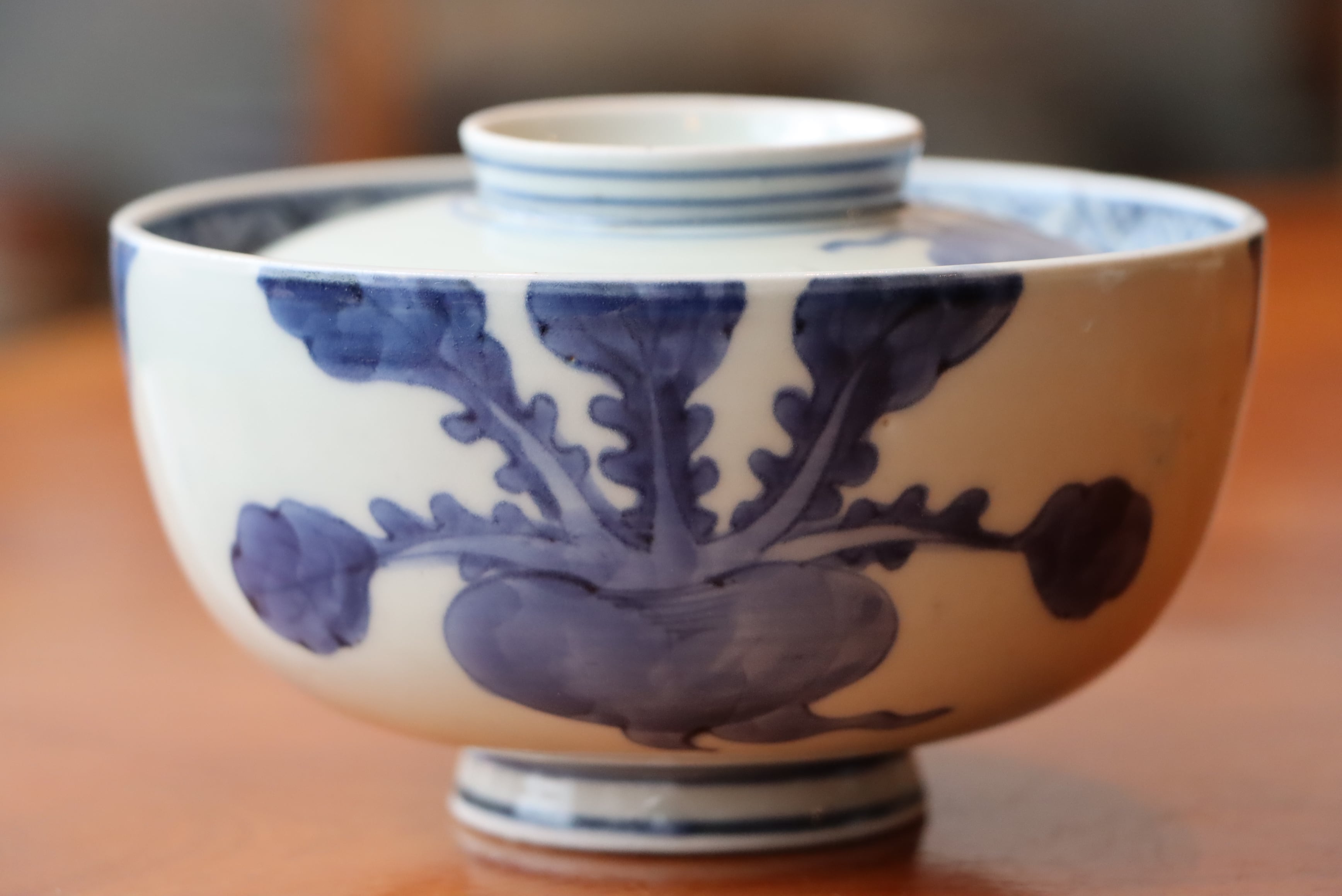 蓋茶碗 古伊万里 染付 蕪蝶文 | (有)新原美術