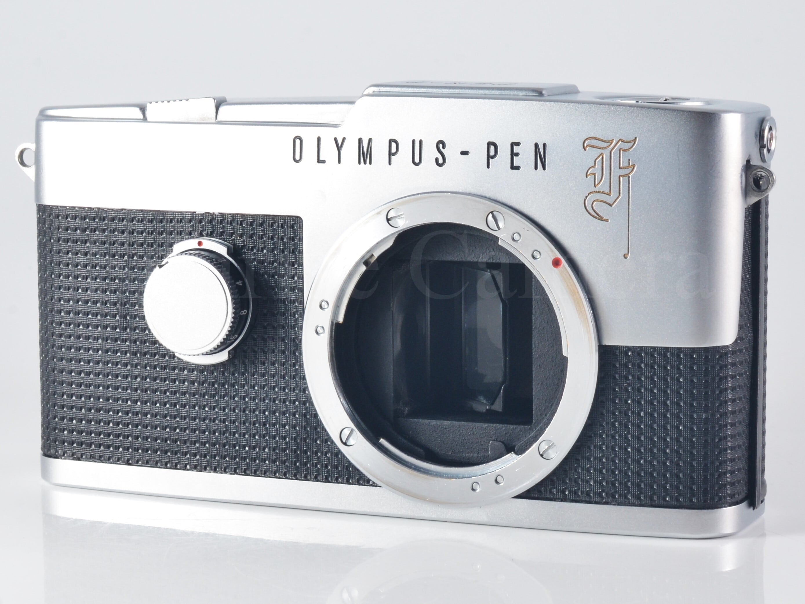 世界初のハーフサイズ】OLYMPUS PEN F ボディ オーバーホール済