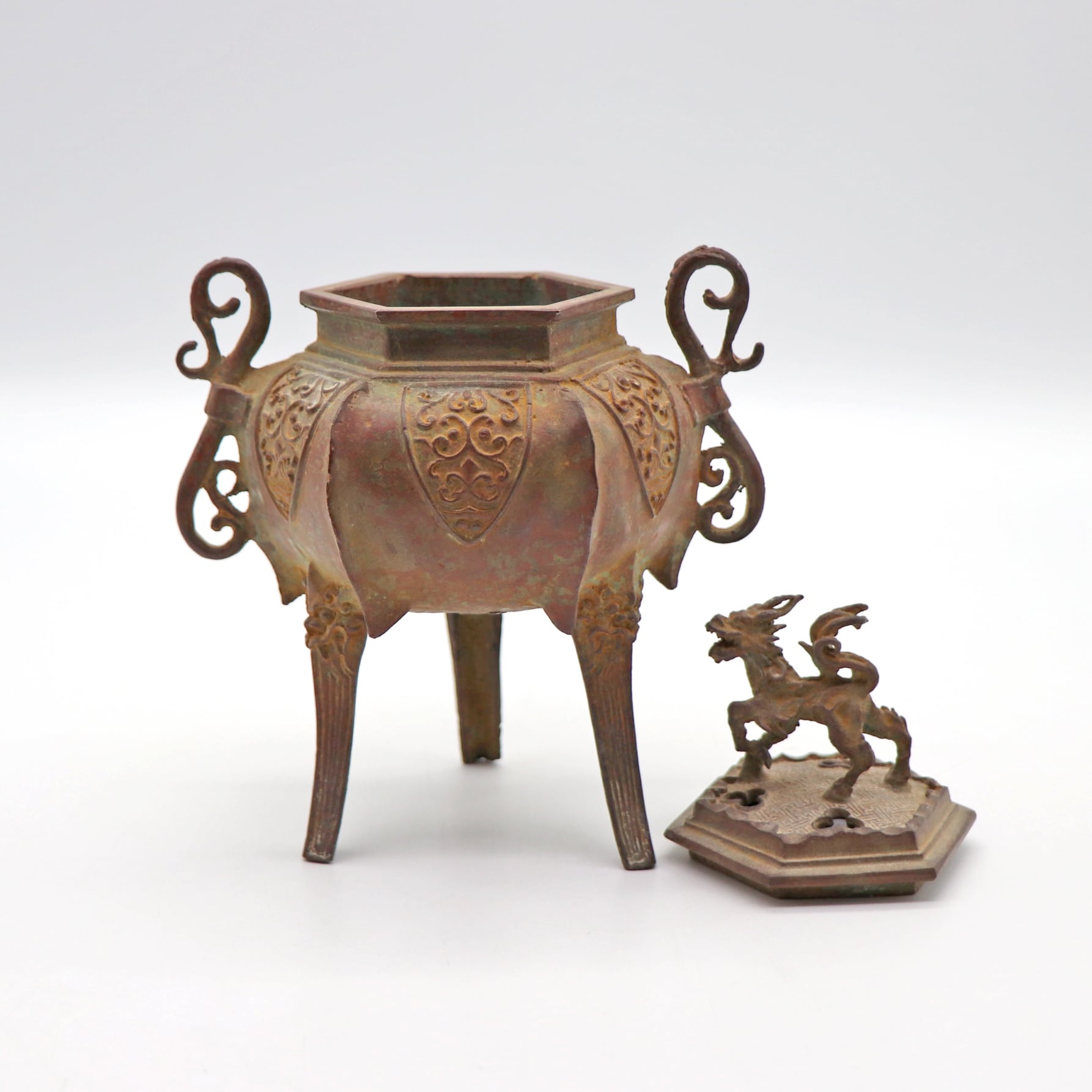 銅器 双龍銅壺 灰皿 聚宝盆 洗筆文房具 装飾品 工芸品 置物 おしゃれ