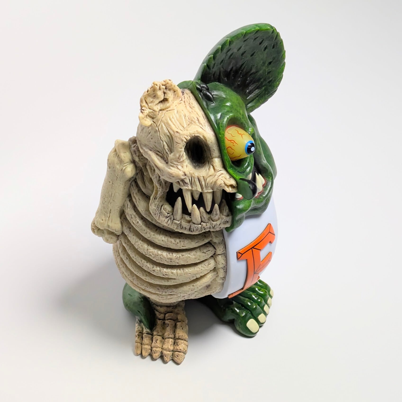 ラットフィンク Rat Fink シルバー 豪華 金運アップ 像 フィギュア