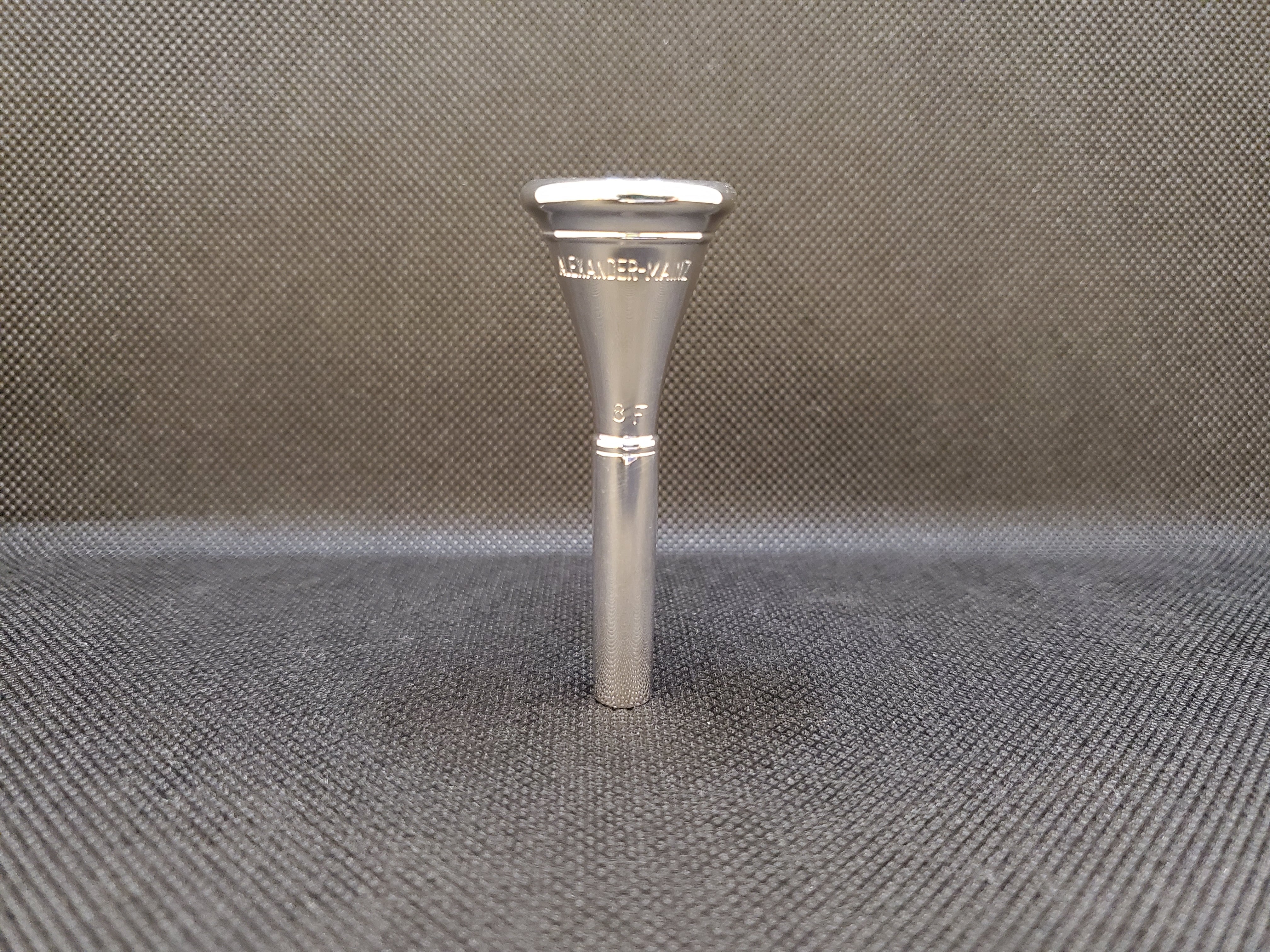 アレキサンダー ホルンマウスピース 8F | ブリーズ楽器 管楽器専門店の