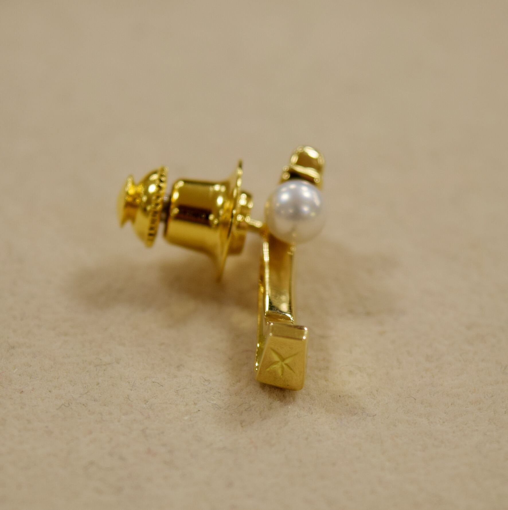 K18 真珠 3つのブローチ K18 真珠 3つのブローチ 真珠 ブローチ