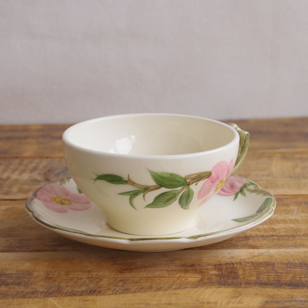 フランシスカン デザートローズ ピンク 薔薇 花柄 ティーカップ