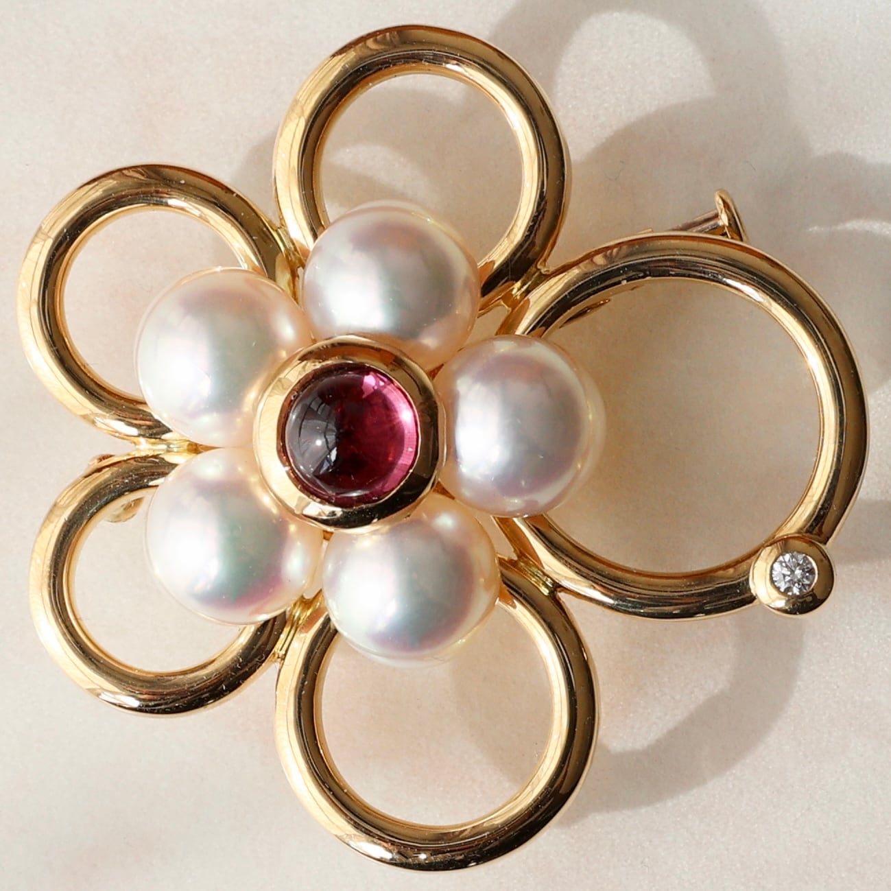 ウエダジュエラースズメのピンブローチK18