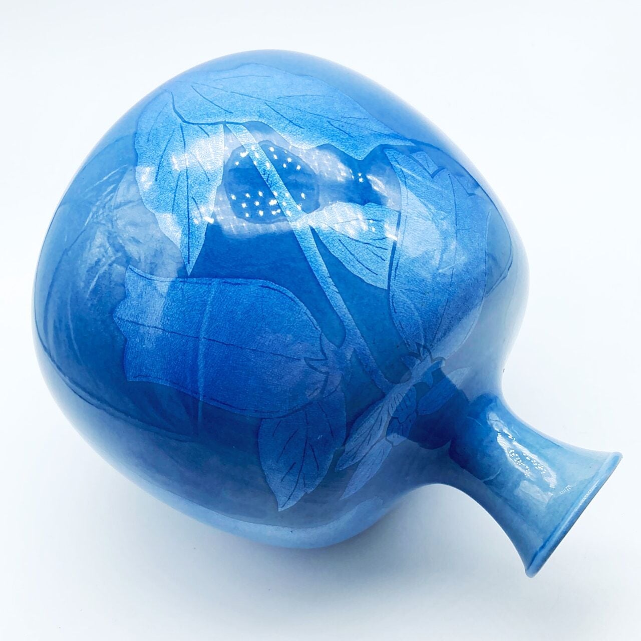 九谷焼 石川県指定無形文化財 中田一於 淡青釉裏銀彩 花文壺 花瓶 作家