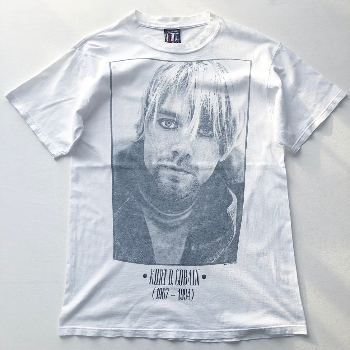 90s KURT COBAIN 追悼Tシャツ 白 表記 (L) | niche (ニッチ)