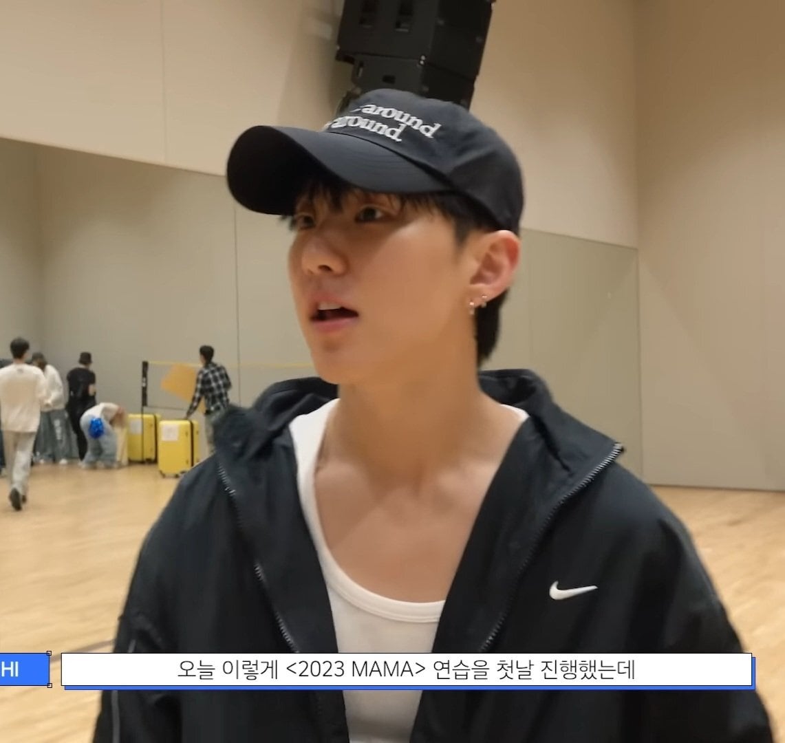 ☆SEVENTEEN ホシ / ジョシュア 着用！！【ROKIN】A. NYLON CAP black