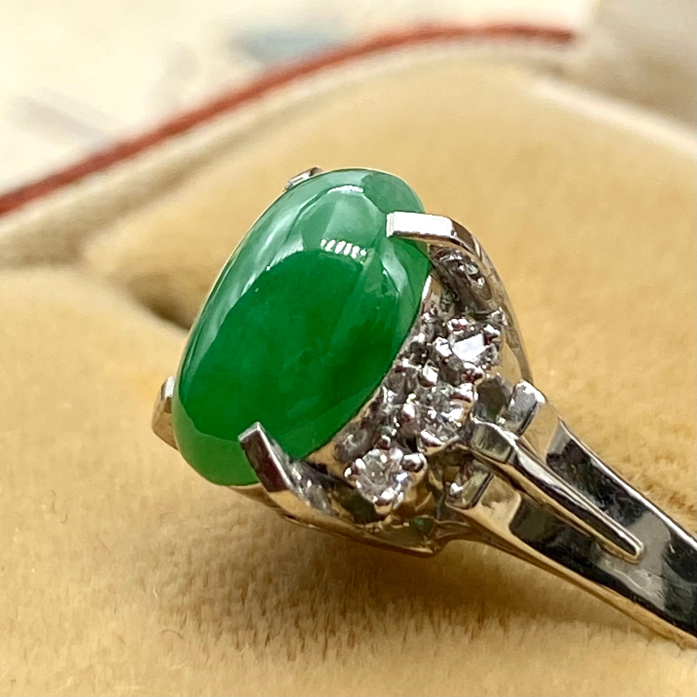 日本の作品】昭和レトロ Pt900 唐草の透かし・腰高でレトロ感満載