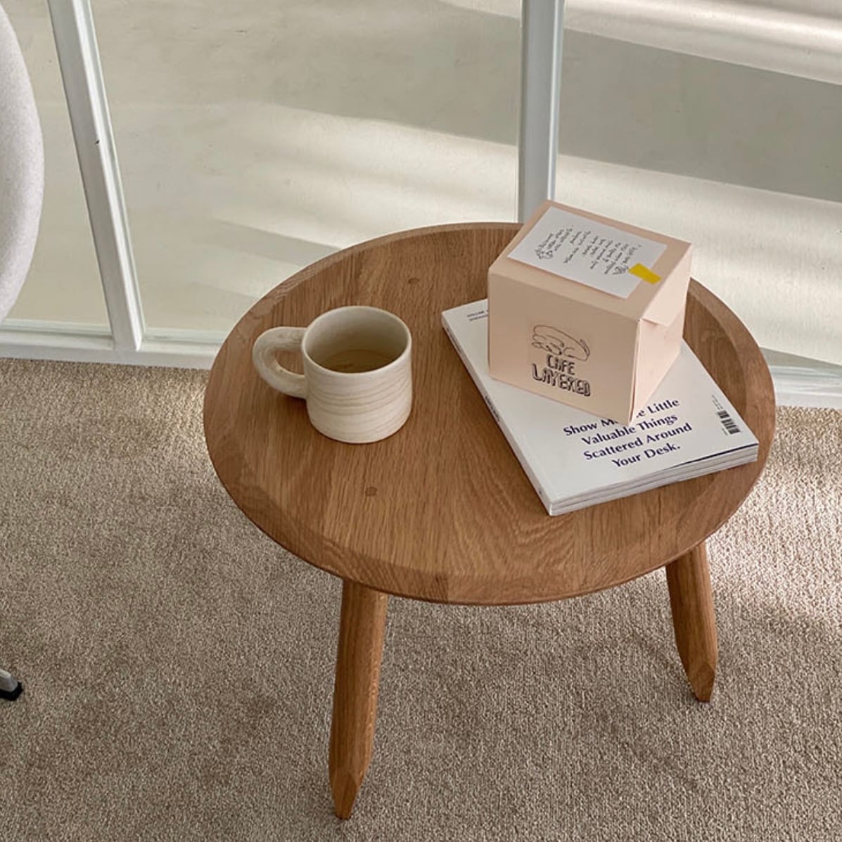 来た！ アンティーク 欧米家具 ホワイト木製サイドテーブル