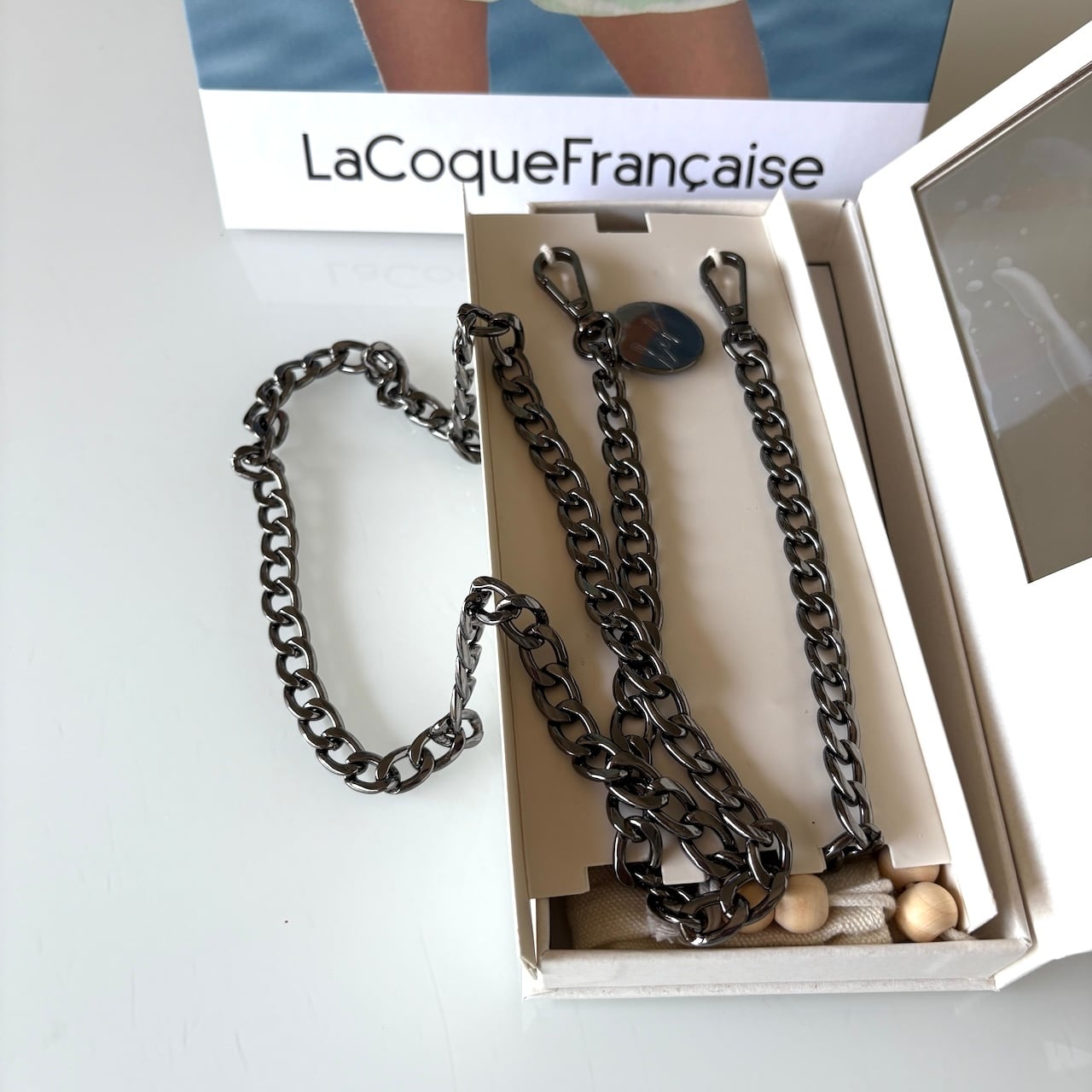 タキマキさんもフランスで買った携帯ストラップ フランス買い付け品