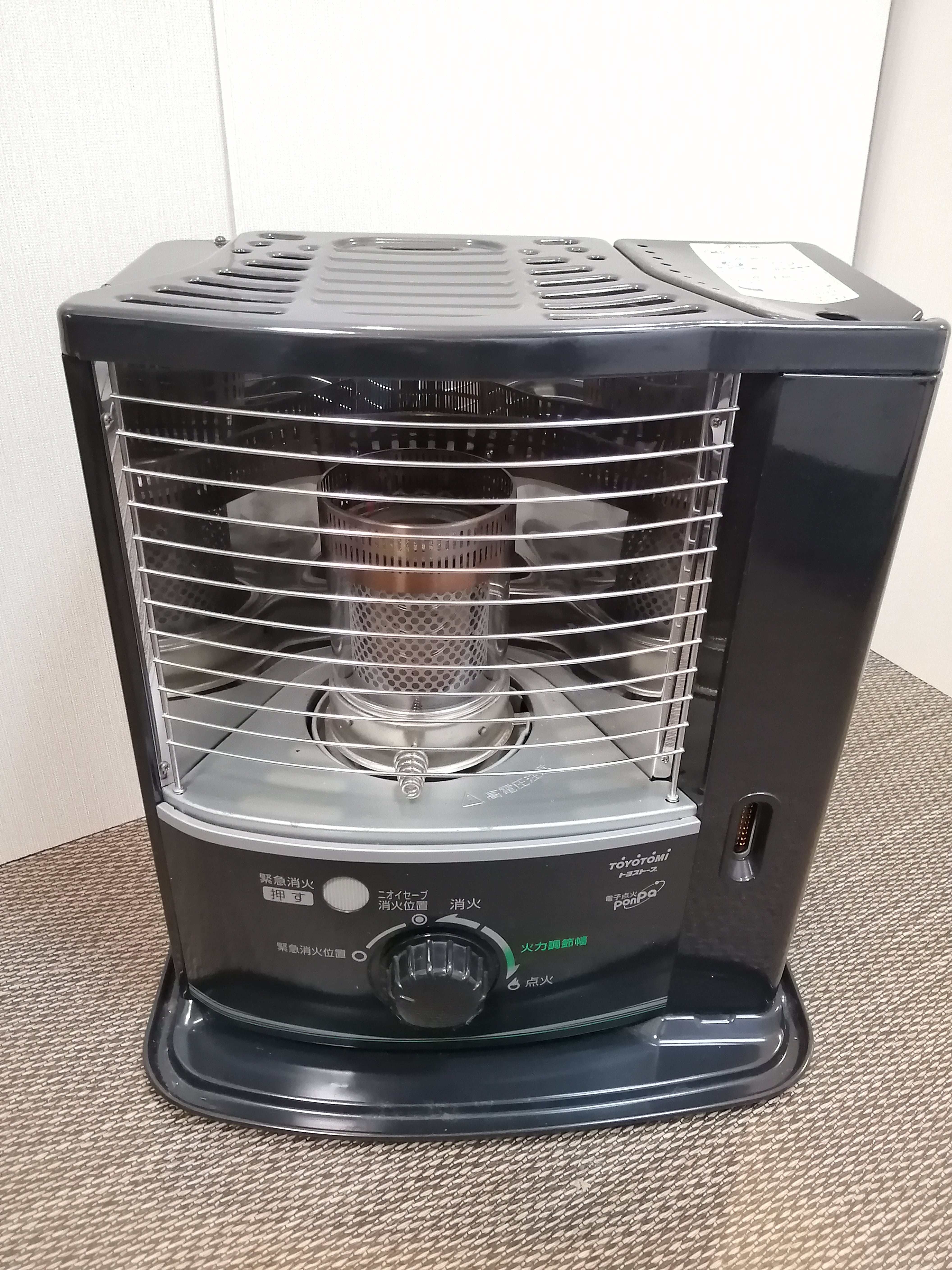 ☆ TOYOTOMI RSX-230 トヨストーブ 反射式 石油ストーブ 日本製 Amazon