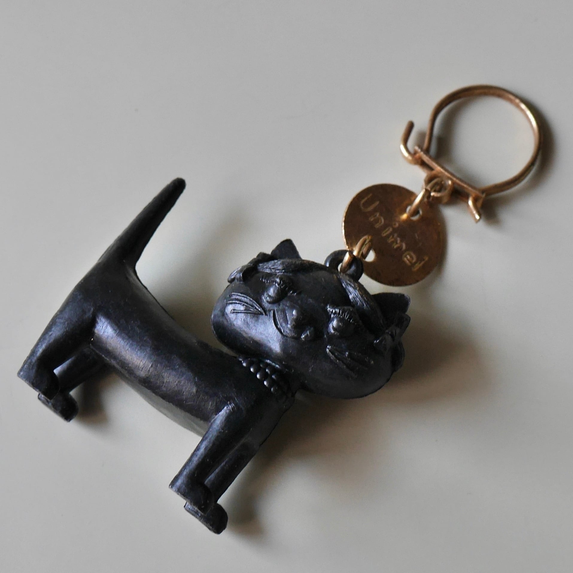 フレンチキーホルダー「Unimel ユニメル」猫 