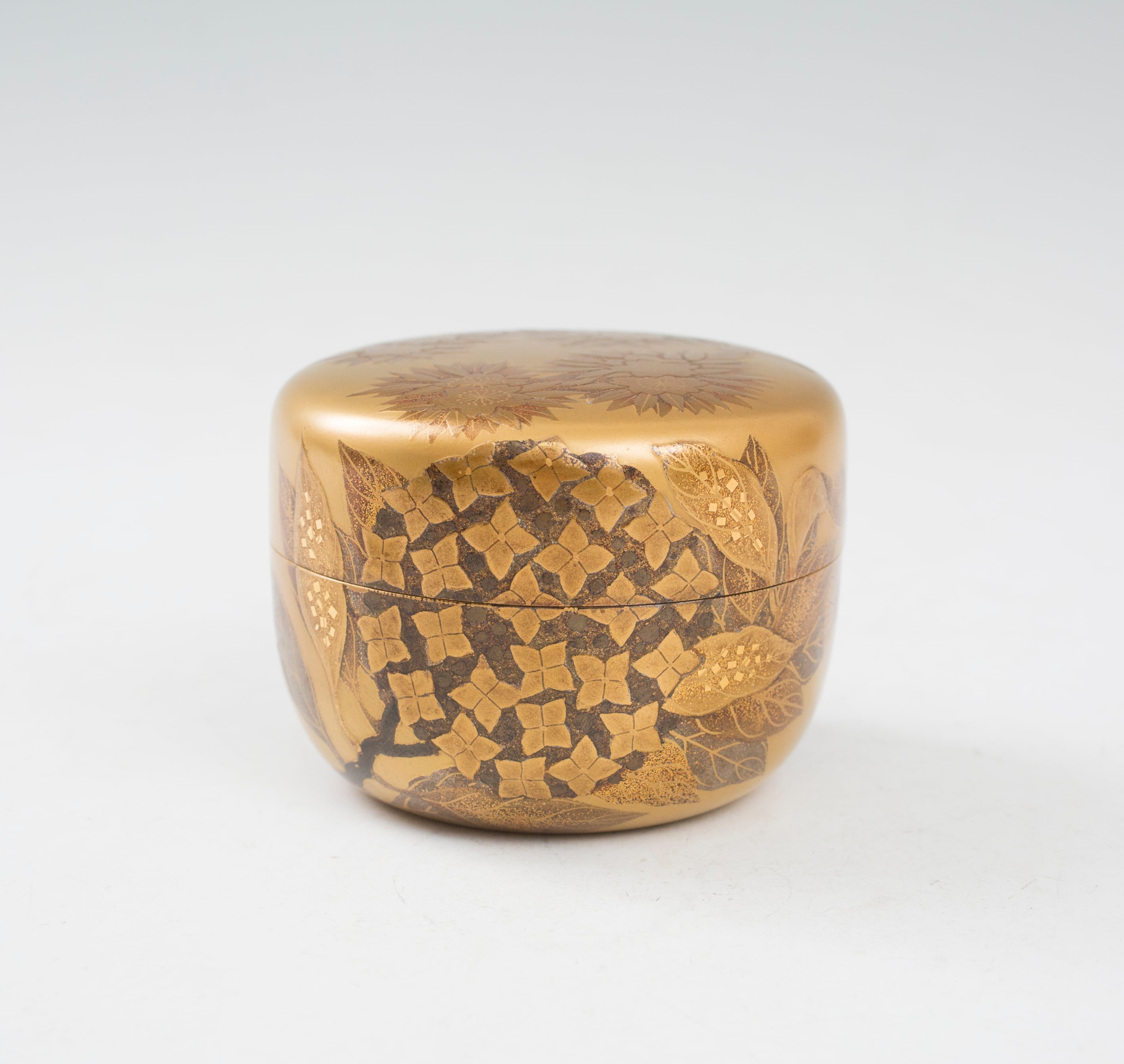 四季草花蒔絵 金城雅月 金蒔絵 金地 平棗 なつめ 内金溜 桜 紫陽花 菊