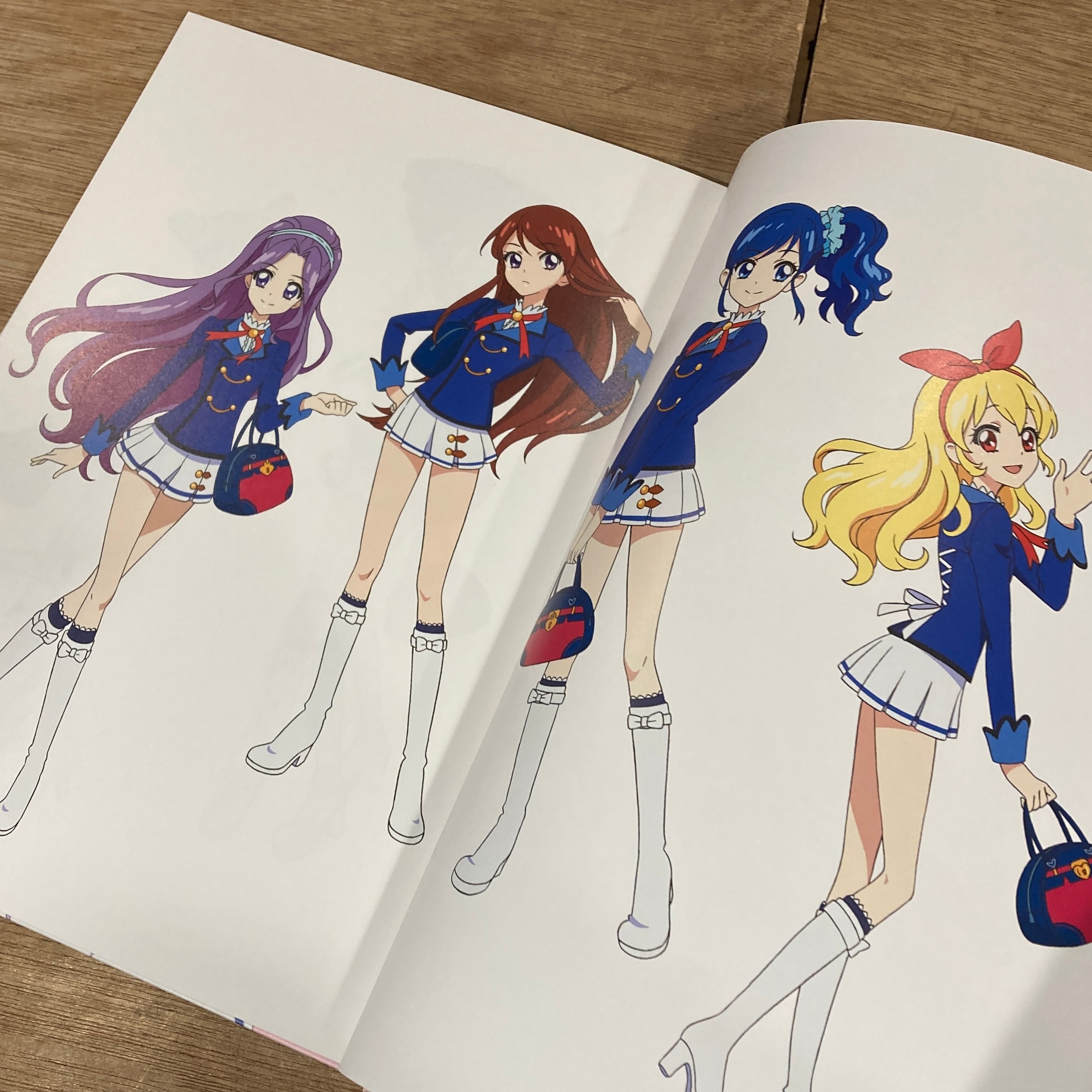 171】アイカツ イラスト集 bouquet ポストカード付き未開封品 アイカツ