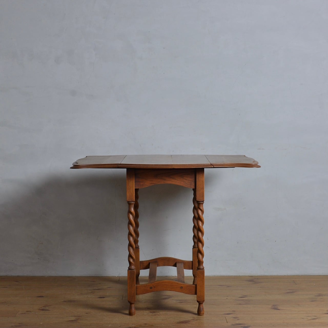 Drop Leaf Table / ドロップ リーフ テーブル〈ダイニングテーブル