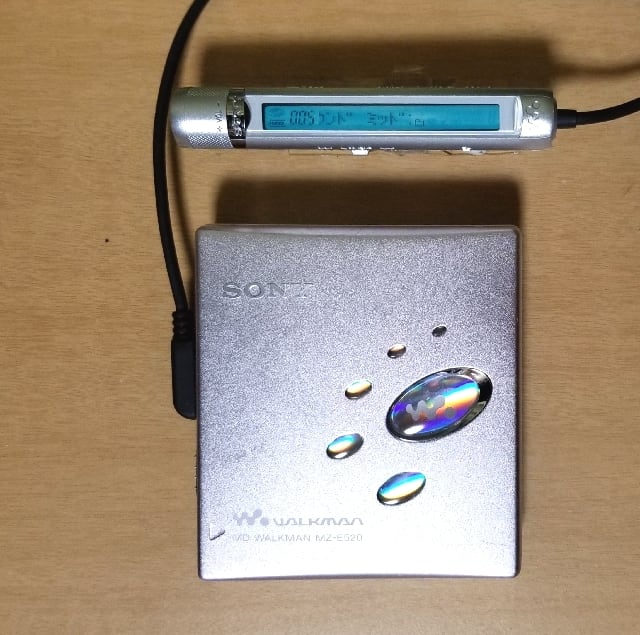 MD プレイヤーSony MZ-E520 世界最小最薄「整備済み、完動美品」 ソニー