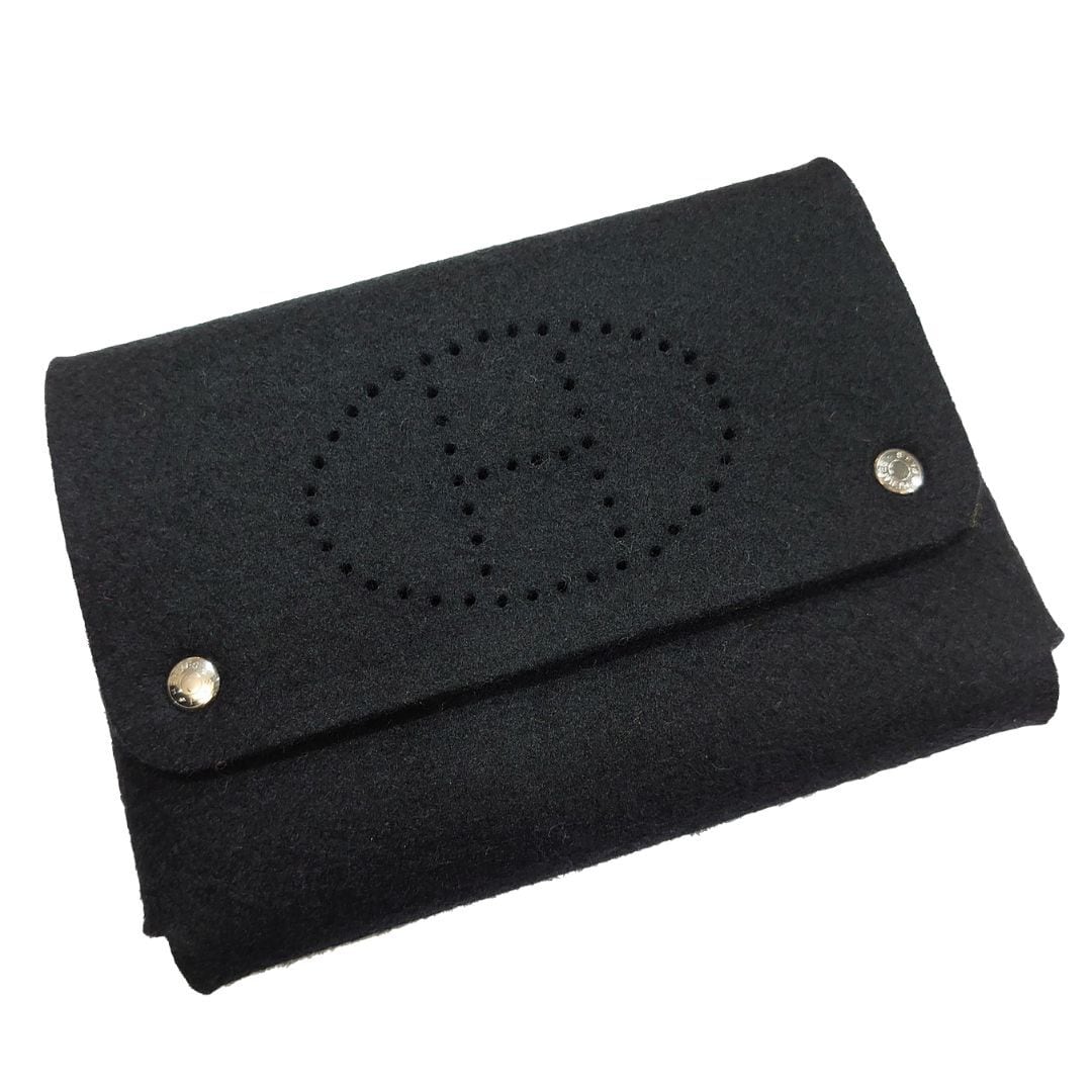 HERMES エルメス Hロゴ パンチング エテュイカルトGM トランプケース