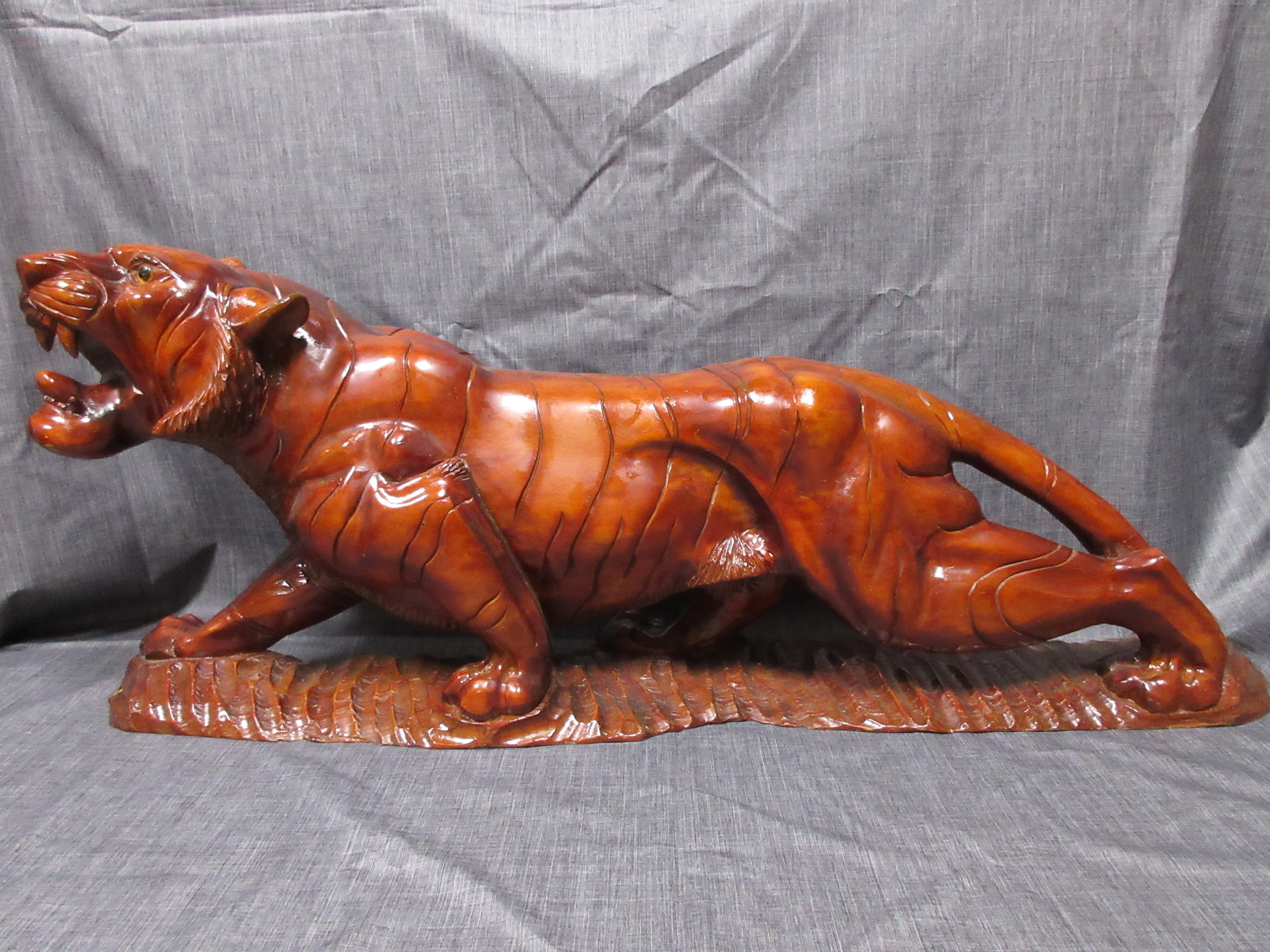 木彫り 虎 寅 とら トラ 一刀彫 彫刻 特大 置物 干支 | ギャラリー寿