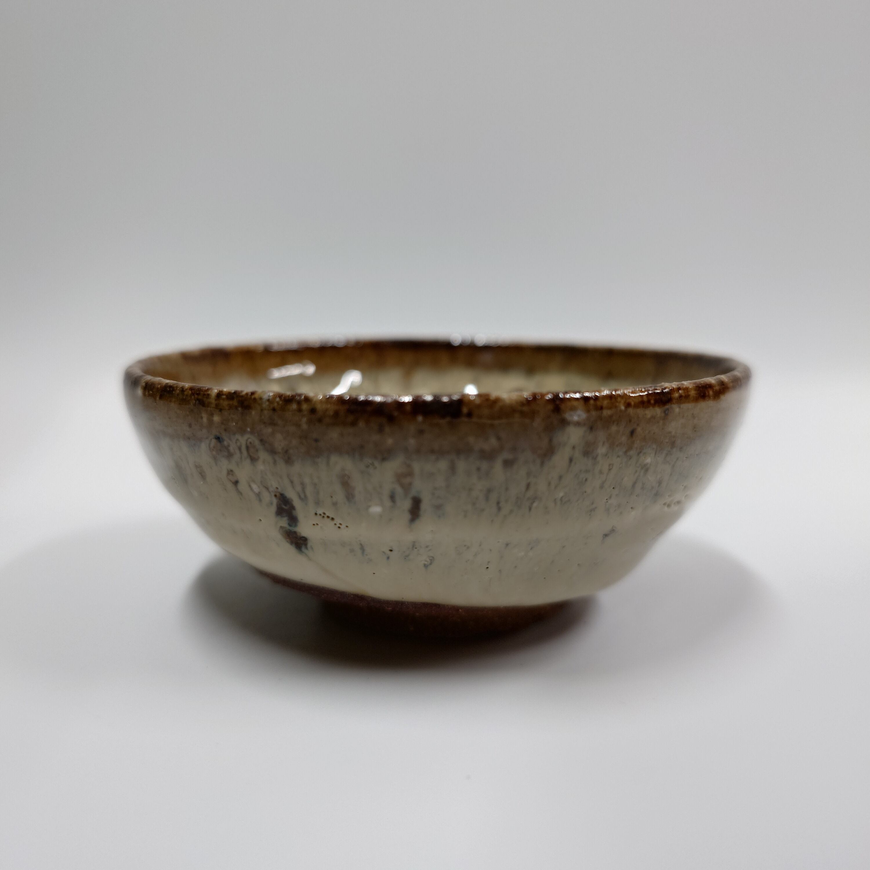 唐津焼 ぐい呑 人気作家浜本洋好作お安い出品です。