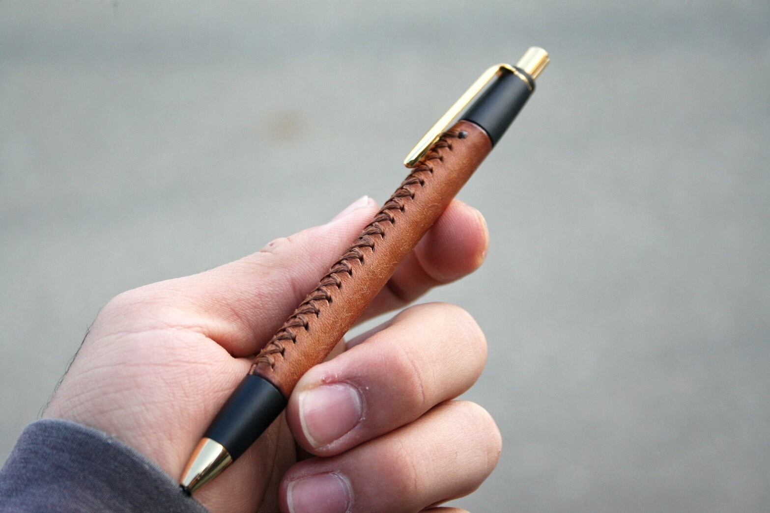 シックザール 革軸ペン プエブロコニャック 革軸ペン【プエブロ