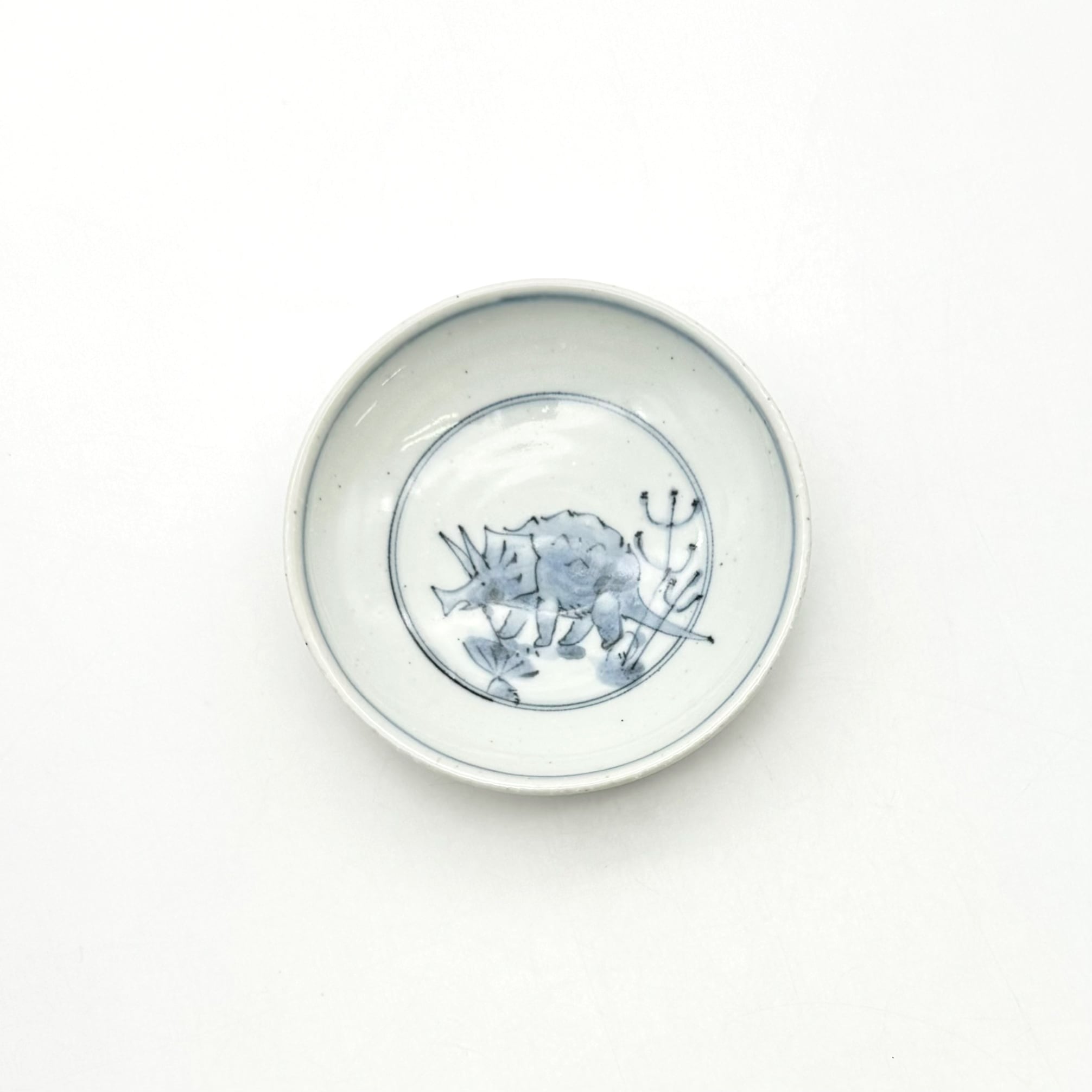 DINOSAUR 豆皿 トリケラトプス《studio wani》 | 24to3［西富陶磁器