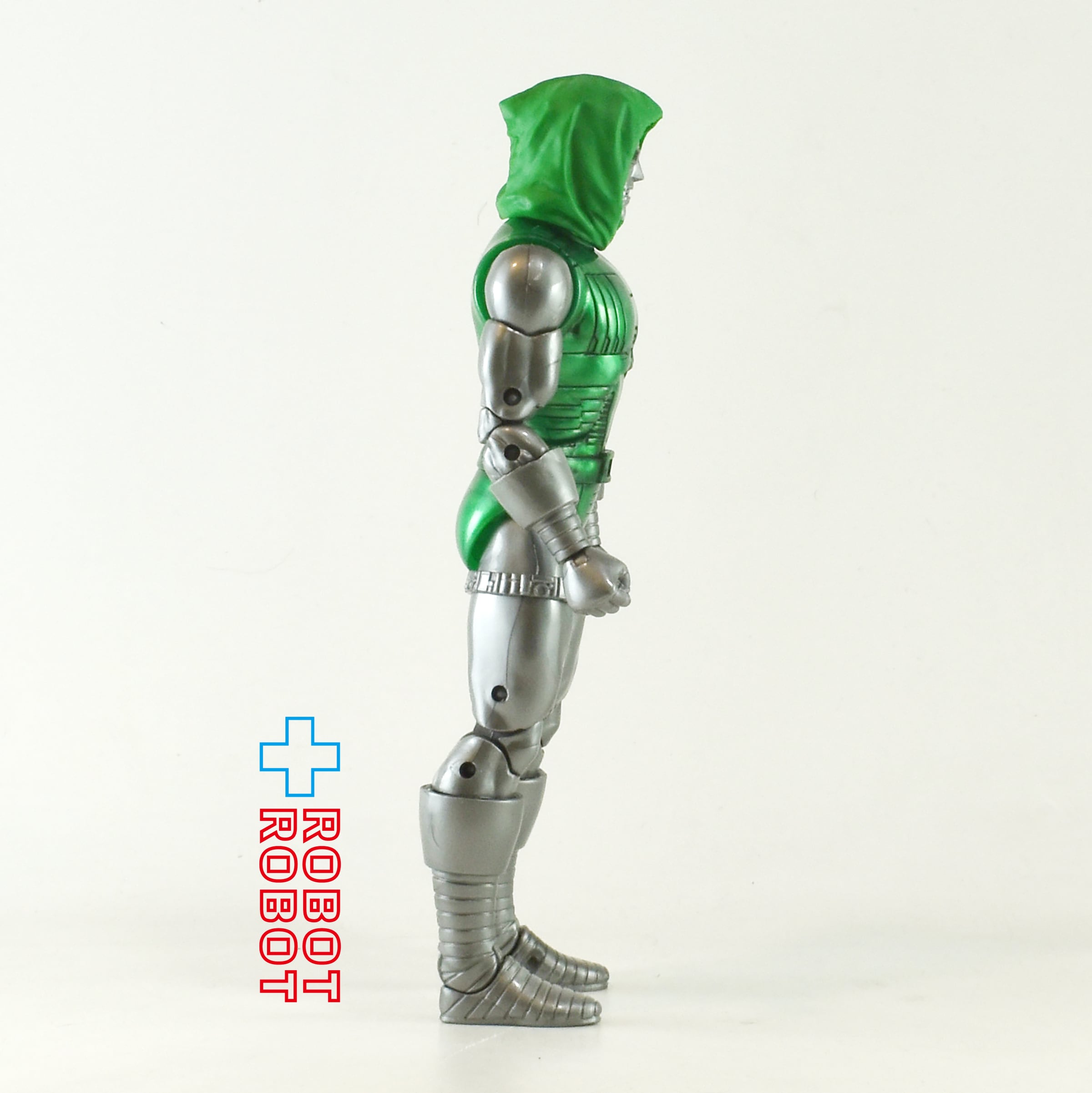 マーベルレジェンド ドクター・ドゥーム 6インチ アクションフィギュア