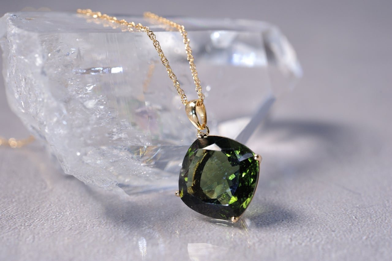 K18 モルダバイト ペンダントトップ | rfrees ～place of healing～