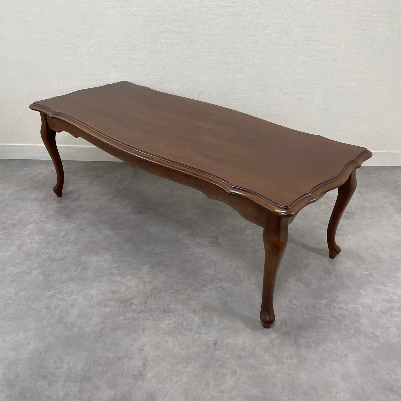 マルニ木工の猫脚センターテーブル | meguri