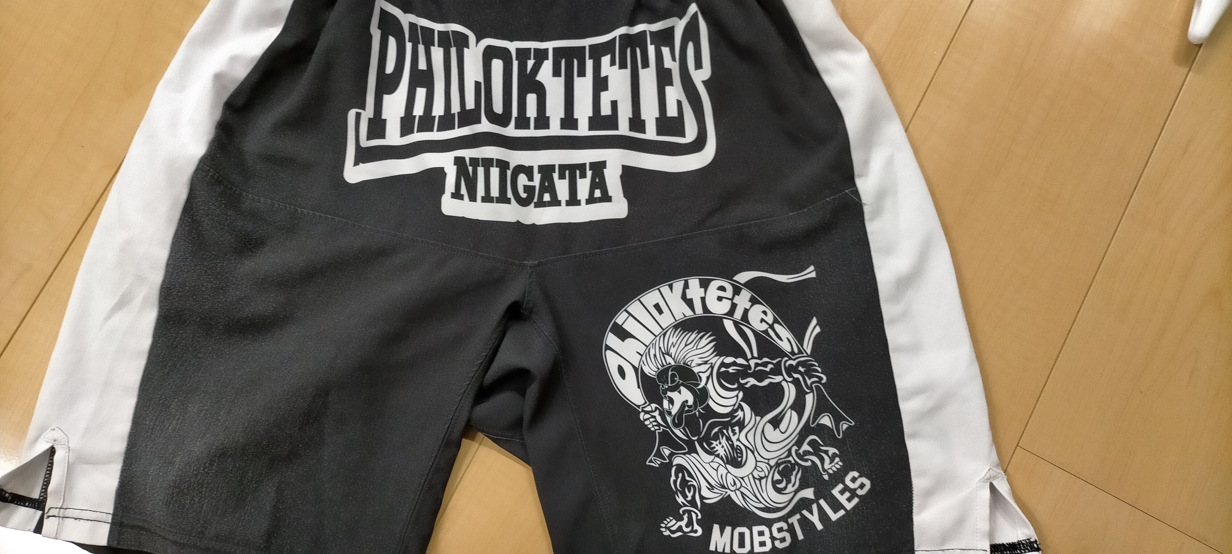 MOB STYLES 修斗コラボファイトパンツ MMA モブスタイル Amazon.co.jp