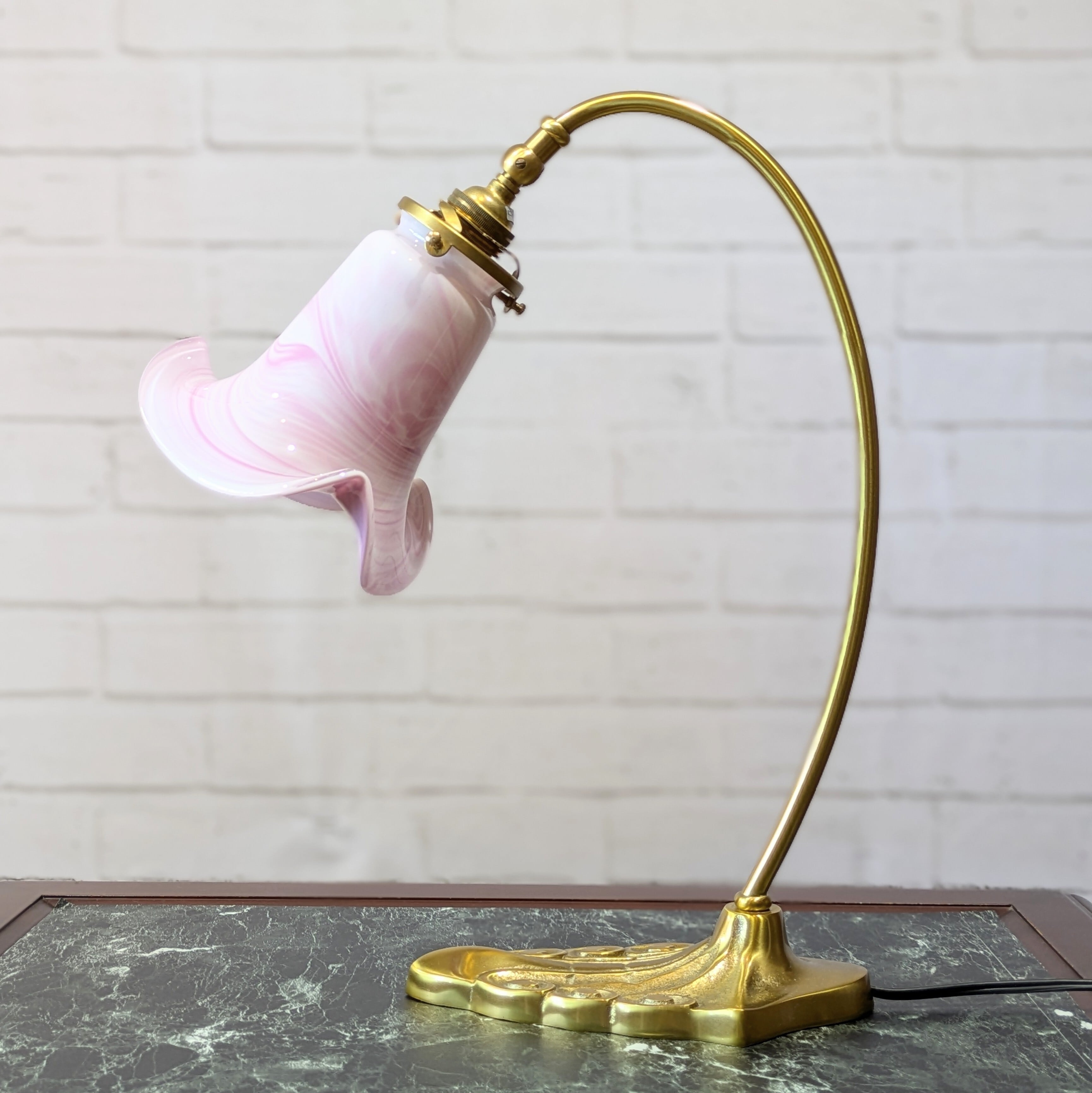 フランス製シェード ビンテージランプ 1940 年 フェントンお好きな方に