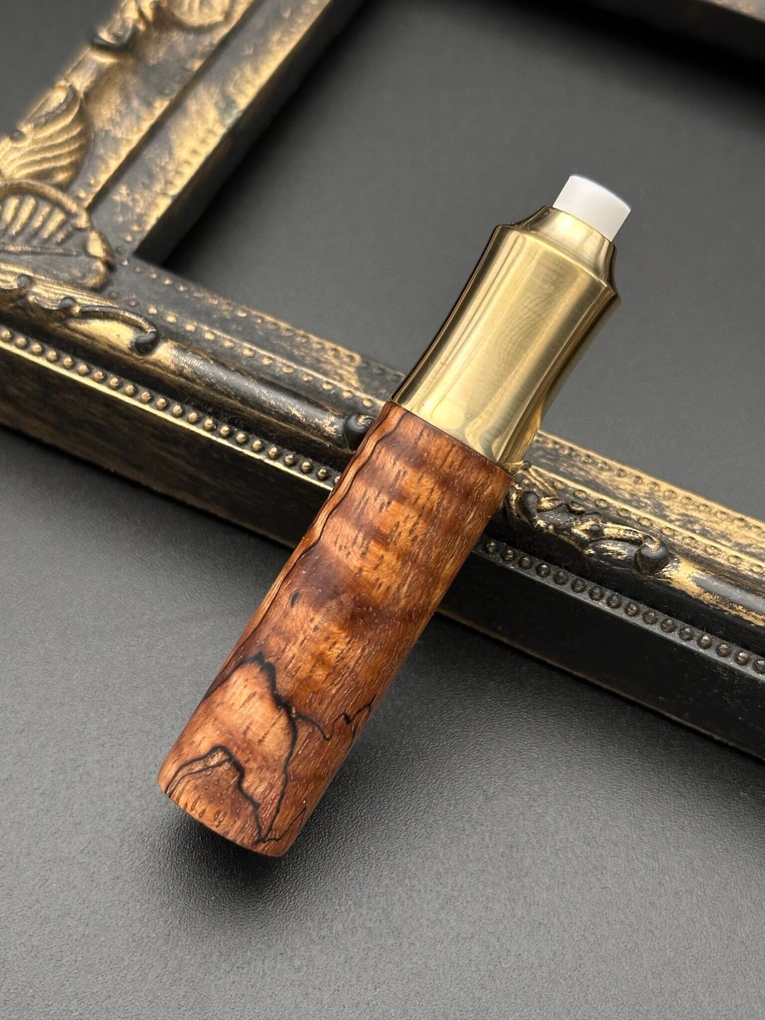 ハワイアンコア(カーリースポルテッド)/木製ツイスト消しゴム | Flamberg