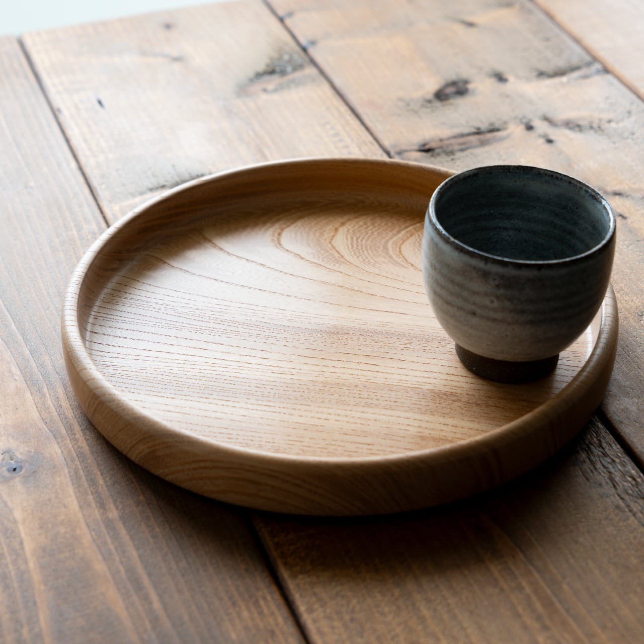 現品限り】直径21.5cm 無塗装のお盆 欅（けやき） 4−7 | わたなべ木