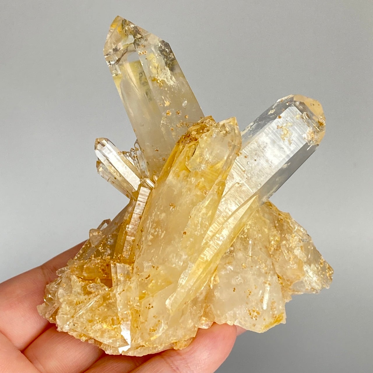 コロンビア産ゴールデンヒーラーブルースモークレムリアンクォーツ